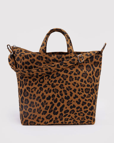 Leopard Horizontal Zip Duck Bag
