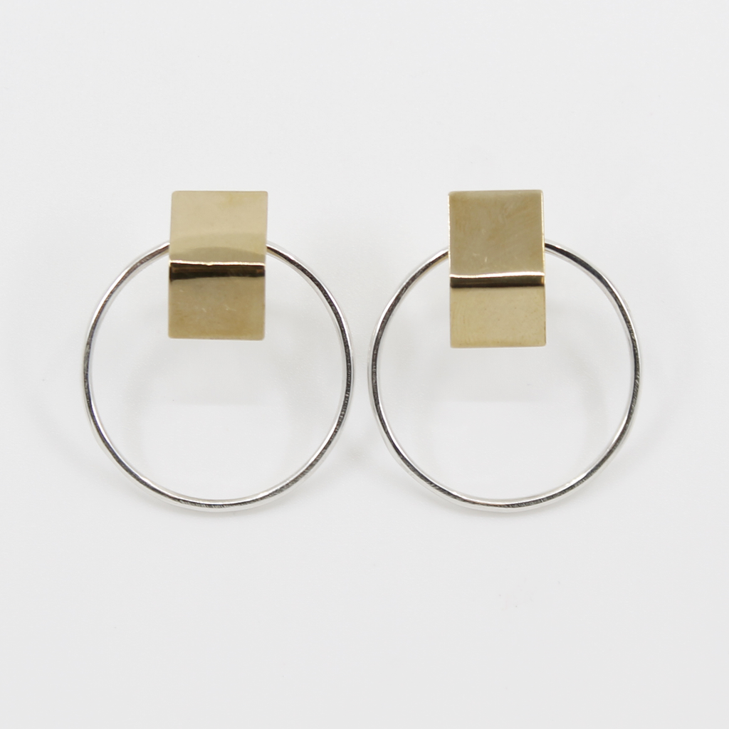 Formina: Dual Corner Hoop Earrings